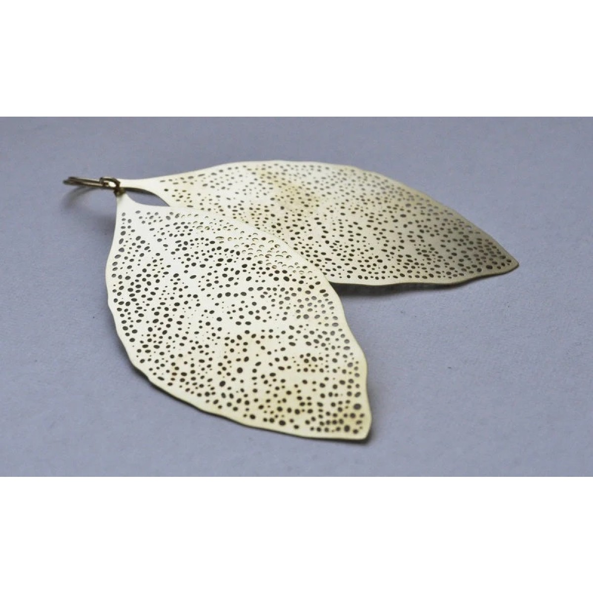 LETZTE na.hili OHRSCHMUCK "large leafs" zarte Blätter - Gelbgold oder Weißgold (silbern) Ohrschmuck