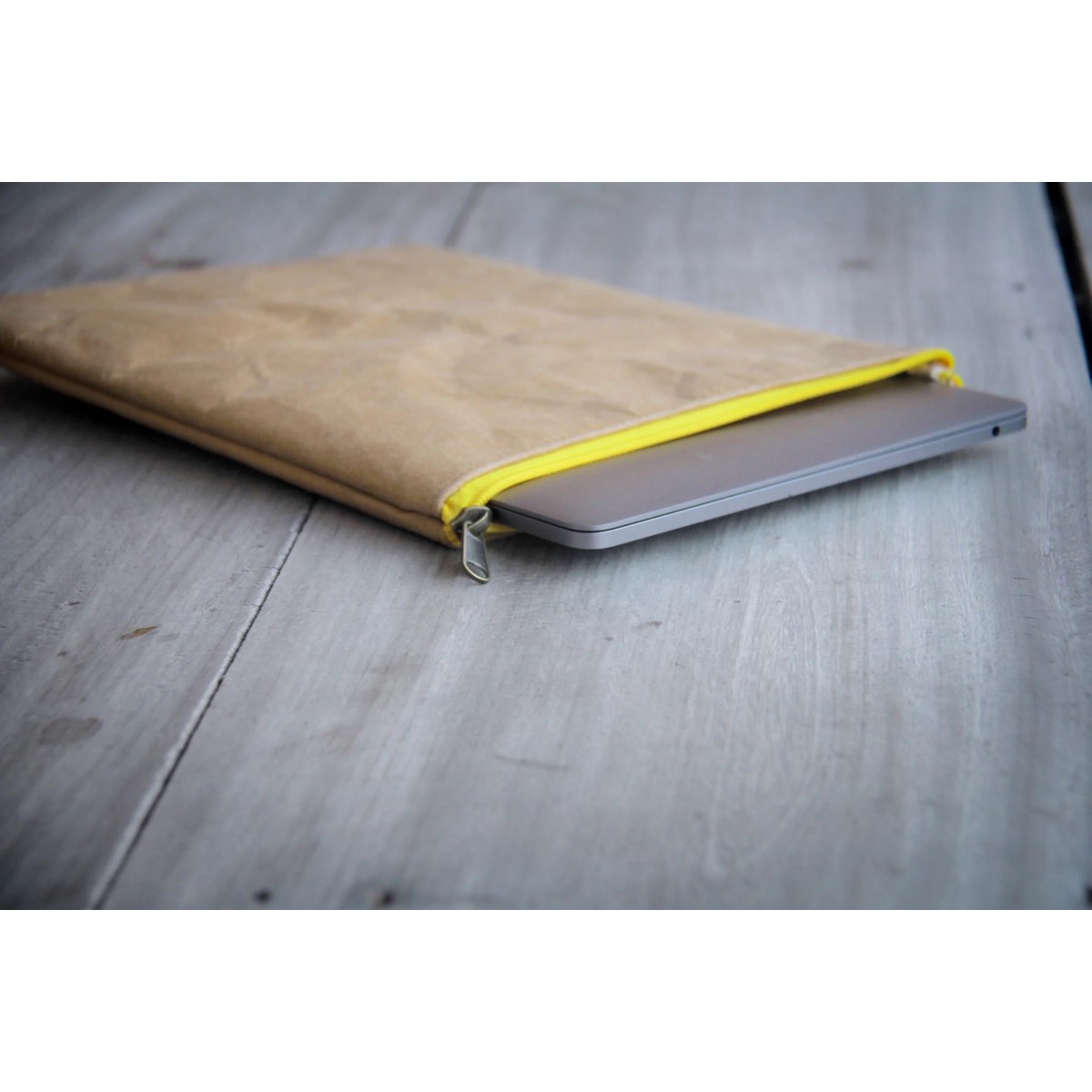 Laptop-Hülle 13 " - 14 " Zoll aus Kraft Papier mit gelbem Zipper