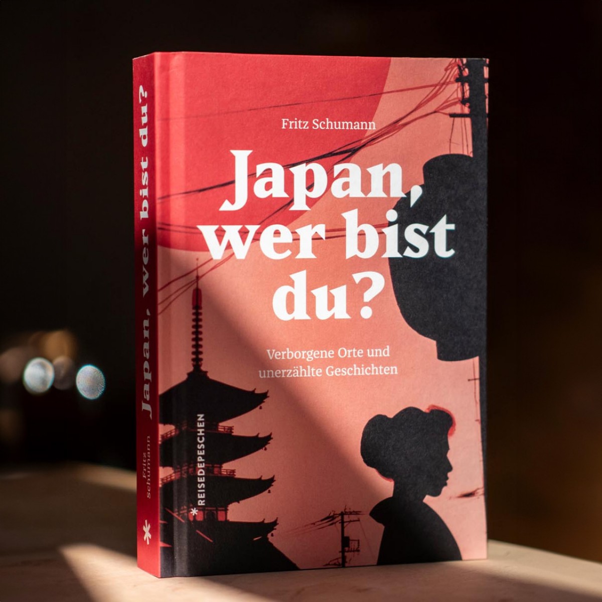 JAPAN, WER BIST DU? Verborgene Orte und unerzählte Geschichten von Fritz Schumann