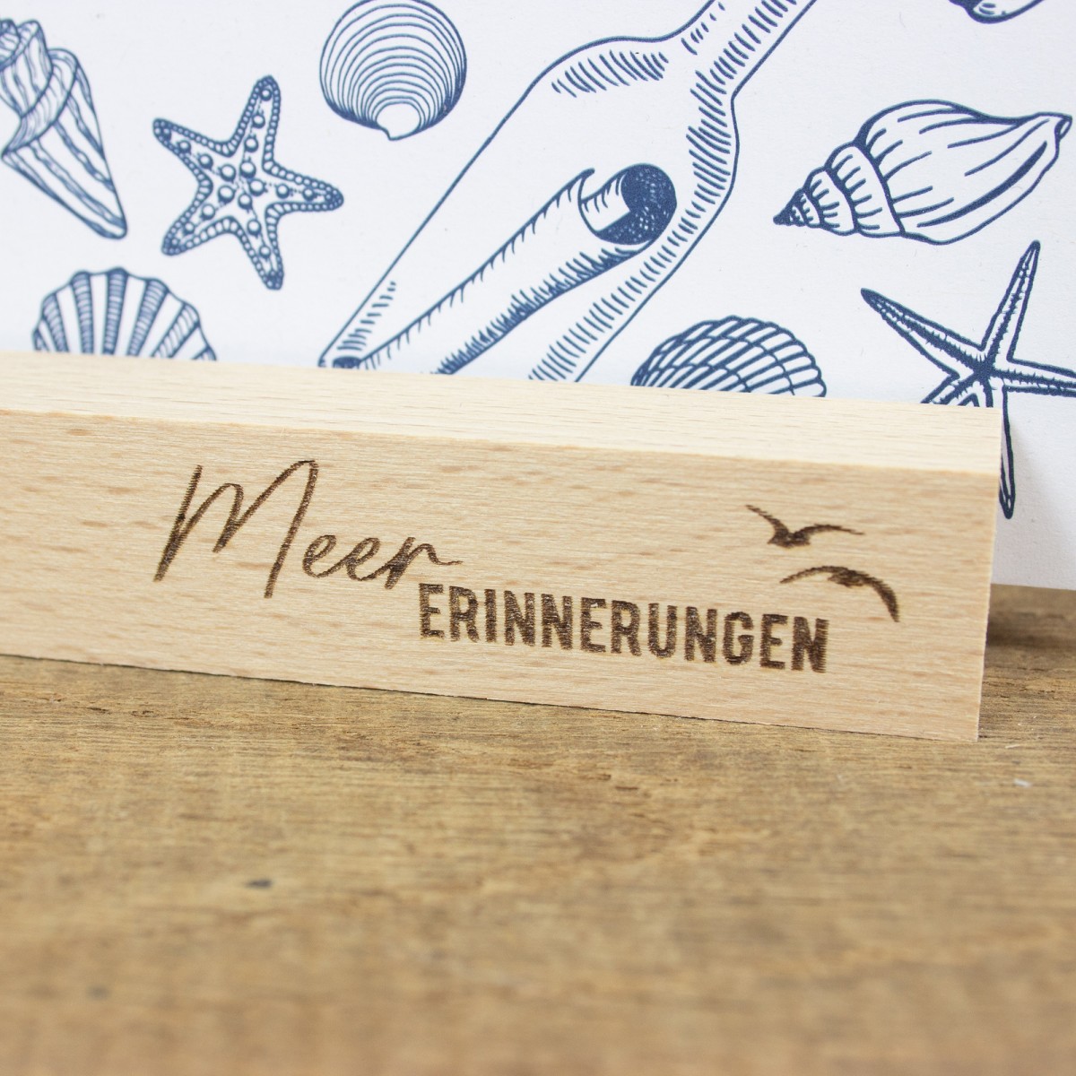 Kartenständer Meer Erinnerungen aus nachhaltigem Buchenholz