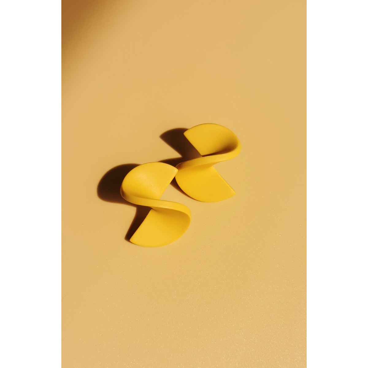 Gedreht | Statement-Ohrstecker | Santoclay