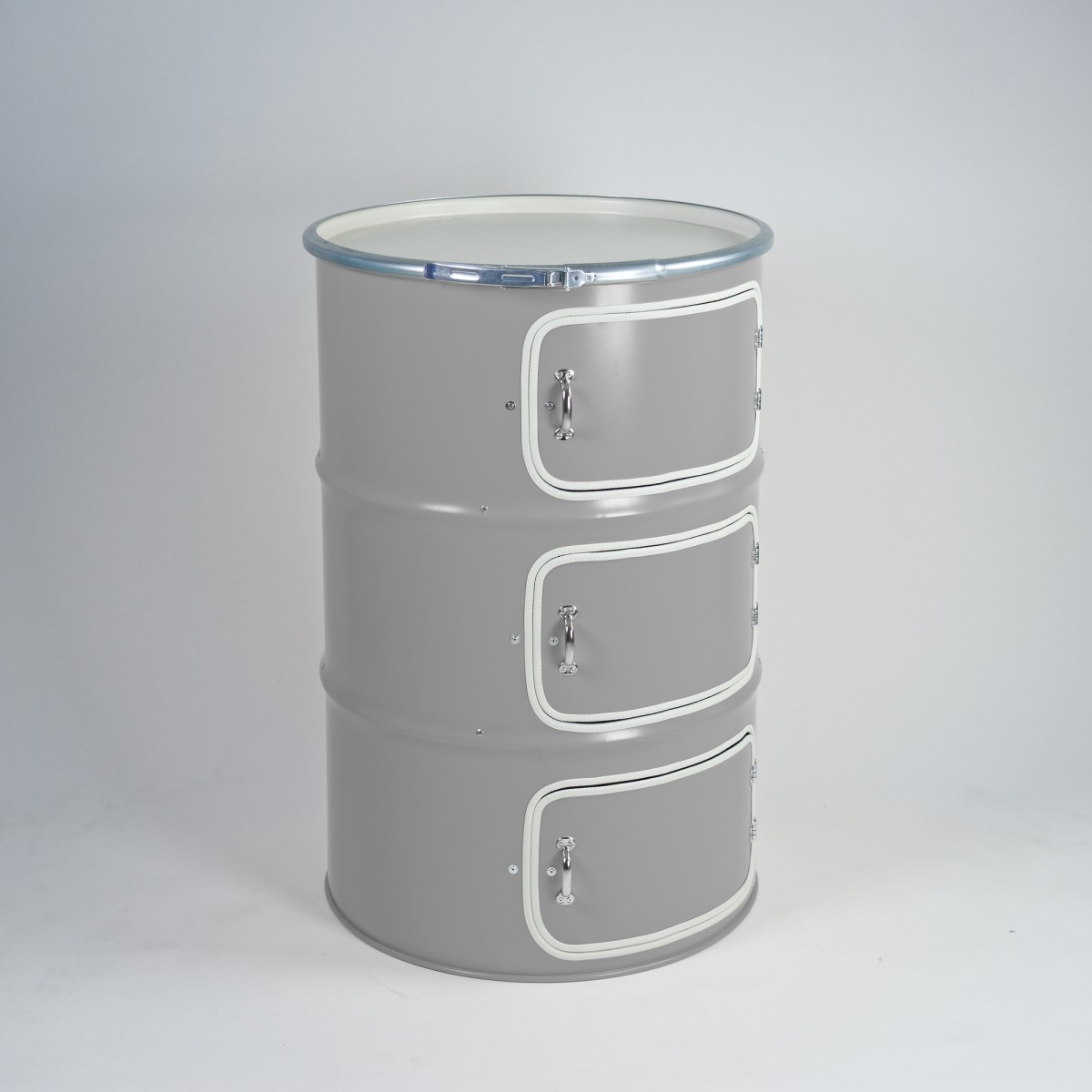 Lockengelöt - Dreitürer aus einem Ölfass