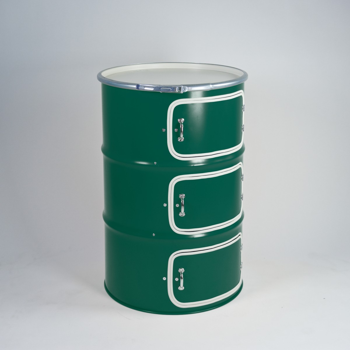 Lockengelöt - Dreitürer aus einem Ölfass