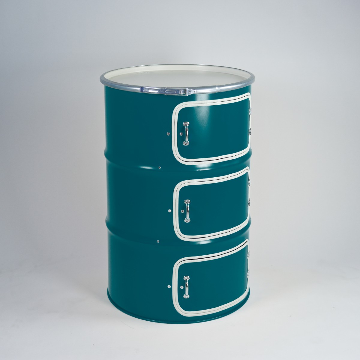 Lockengelöt - Dreitürer aus einem Ölfass