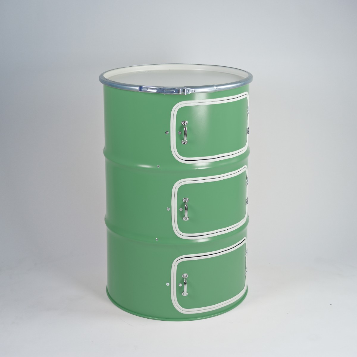 Lockengelöt - Dreitürer aus einem Ölfass