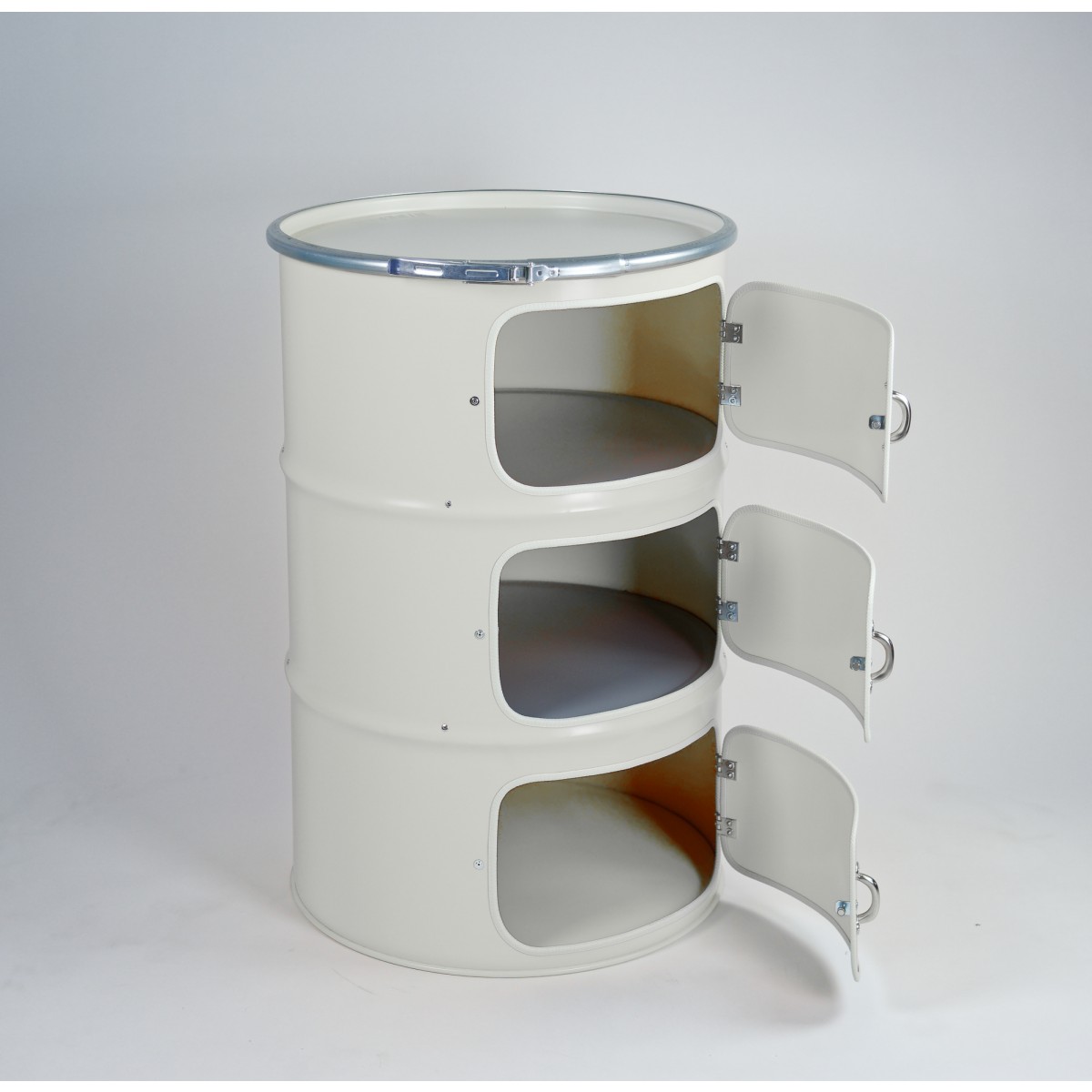 Lockengelöt - Dreitürer aus einem Ölfass