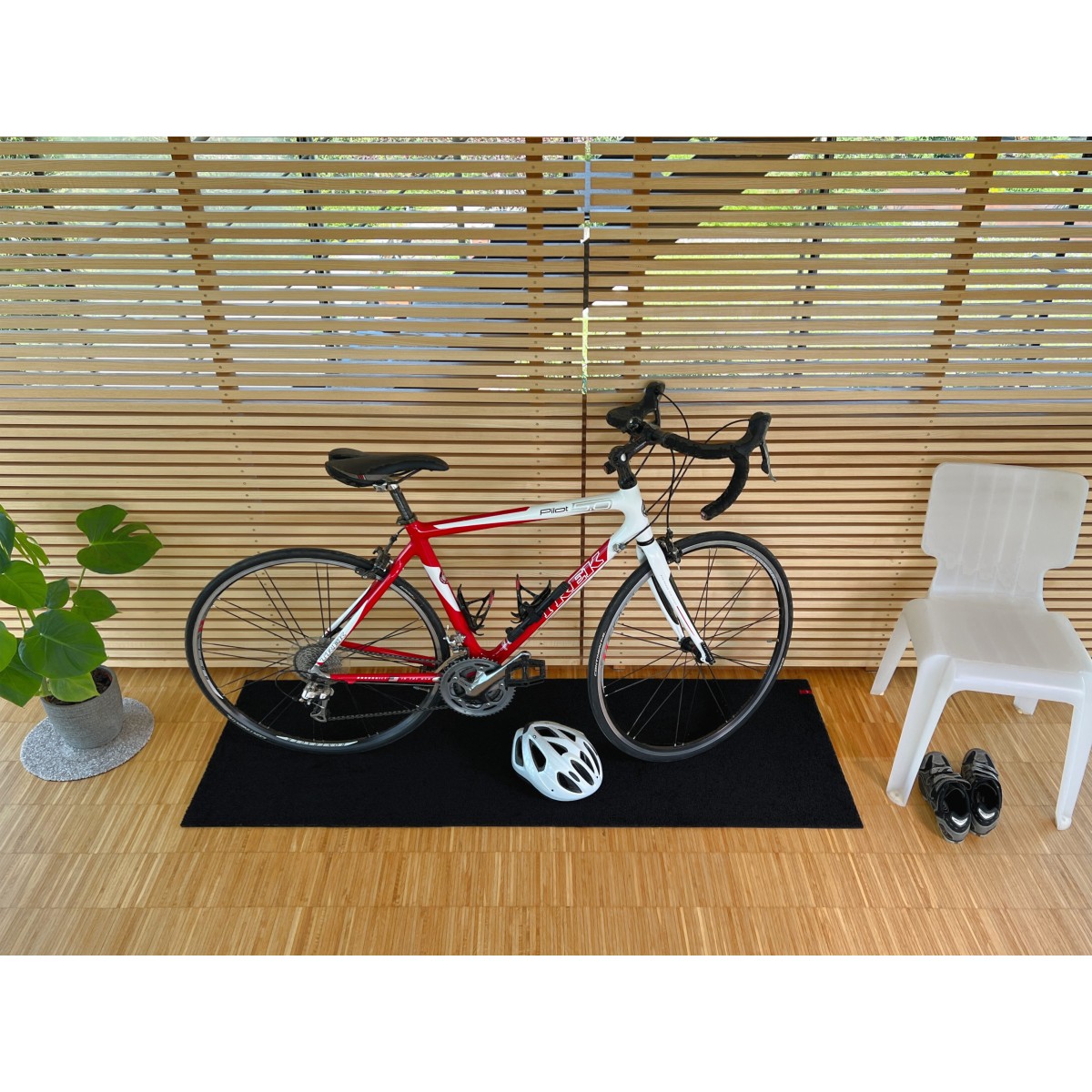Keilbach Fußmatte lungo 177x57cm, nur 9 mm dick, rutschsicherer und strapazierfähiger PVC-Rücken, UV-beständige Polyamid Faser