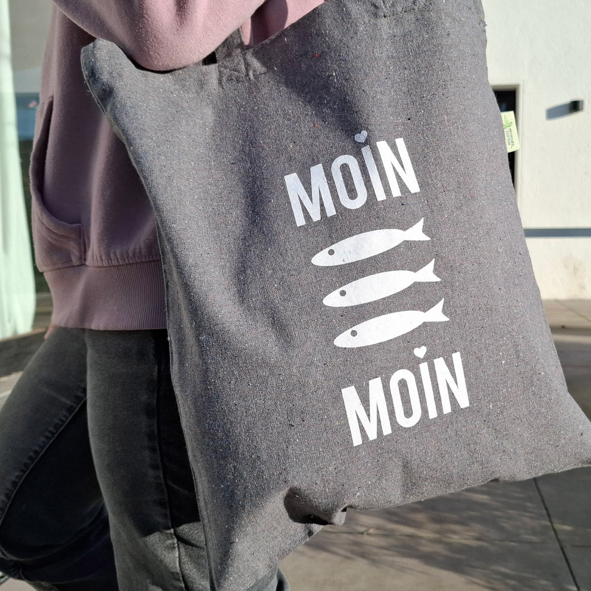 Bow & Hummingbird Baumwollbeutel "Moin Moin Fische" aus recycelter Baumwolle