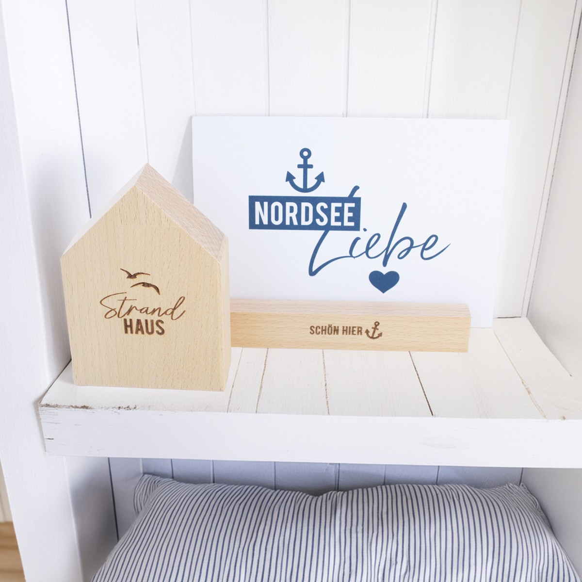 Bow & Hummingbird Kartenständer Schön hier aus nachhaltigem Buchenholz