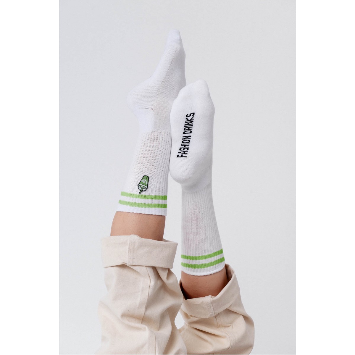 Iced Matcha Latte Stripes | Bestickte Bio Baumwoll Socken