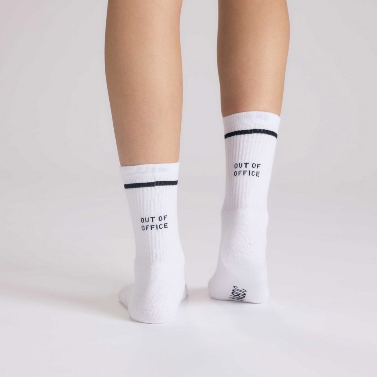 OUT OF OFFICE SOCKEN UNISEX - No Bad Days Club