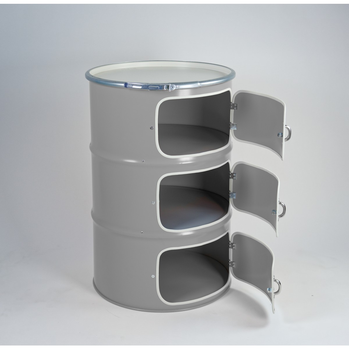 Lockengelöt - Dreitürer aus einem Ölfass