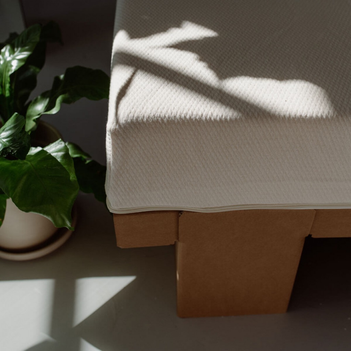GRID Bett (natur) | ROOM IN A BOX