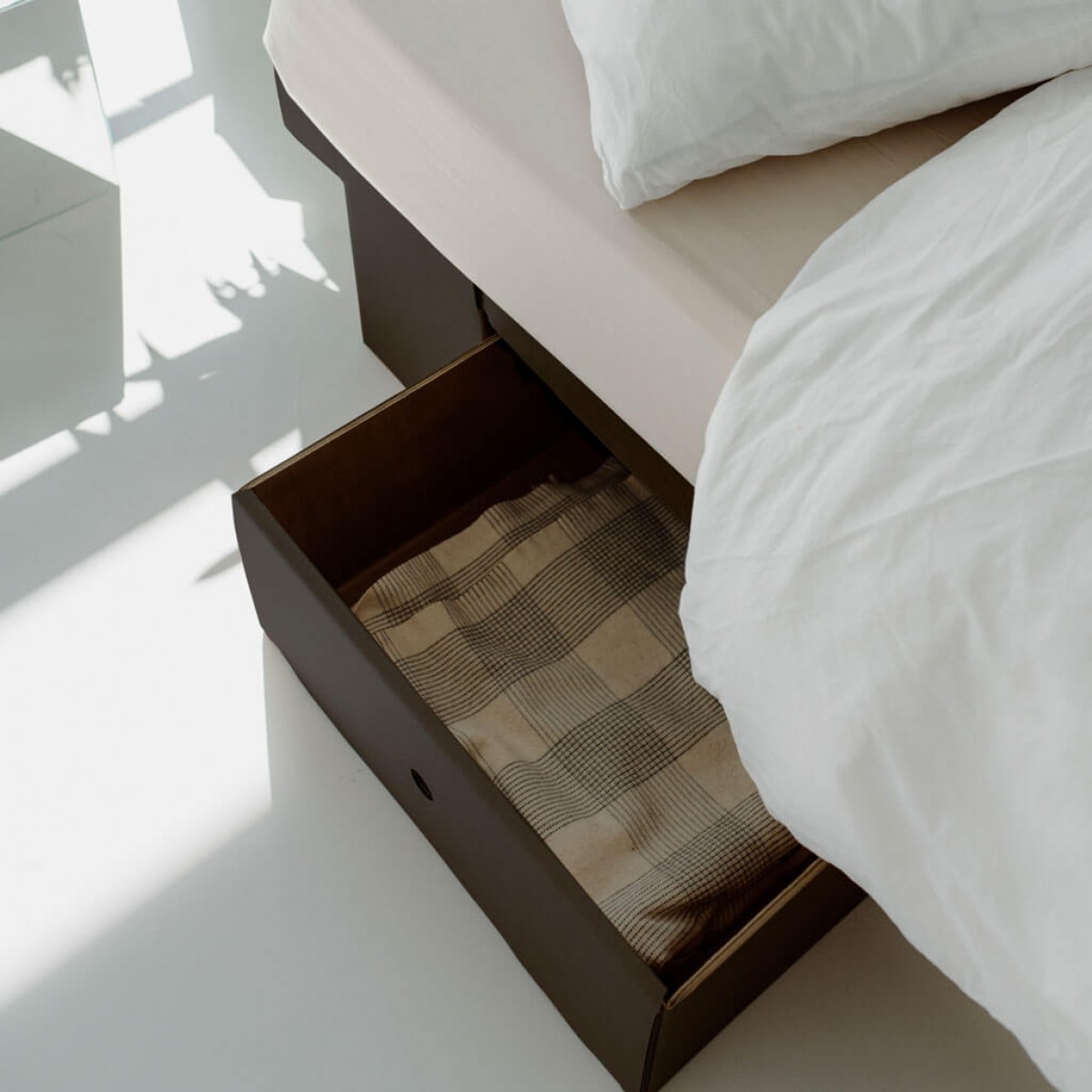 GRID Bett (schwarz) | ROOM IN A BOX
