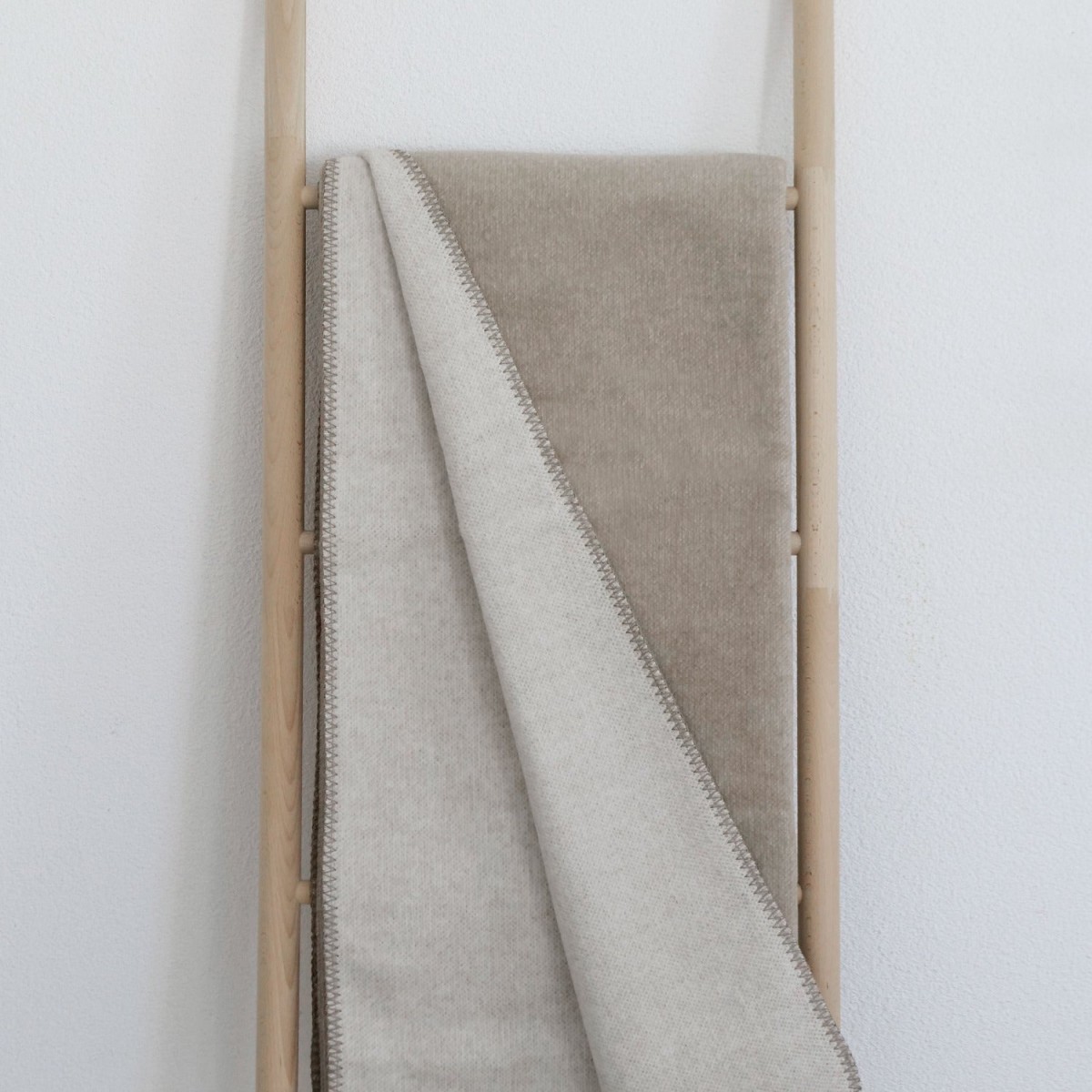 weiche Kuscheldecke THOR - recycelte Baumwolle - EXTRA LANG - RIEMA