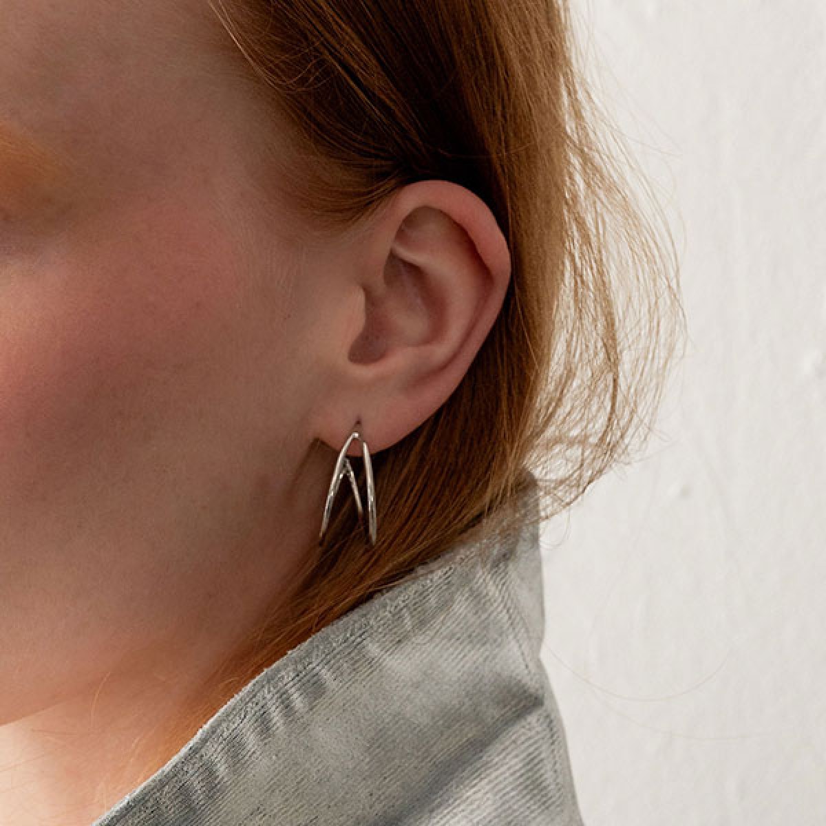related by objects - lunar creole mini - 925 Sterlingsilber 18k goldplattiert