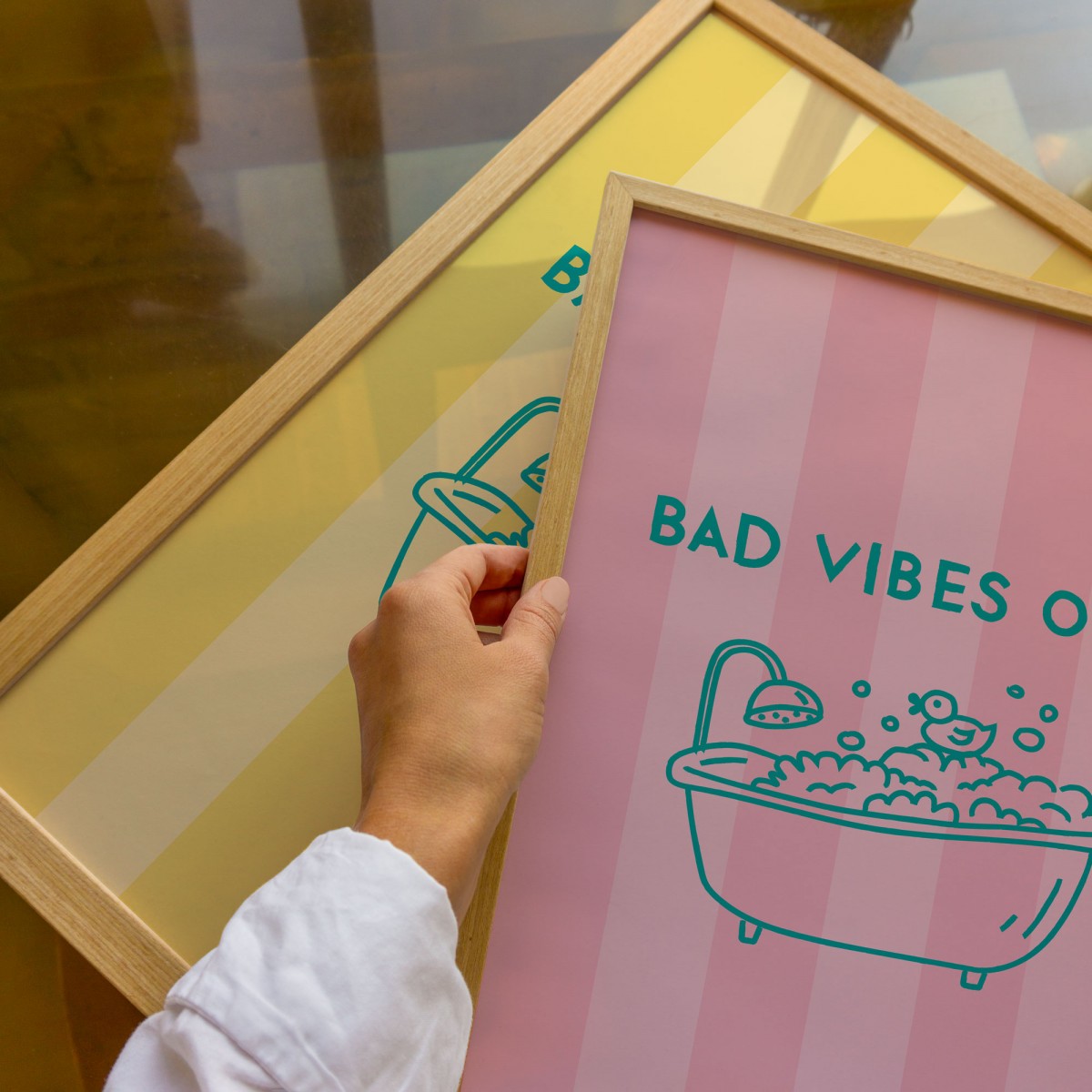 vonSUSI Fine Art Poster fürs Bad "Bad Vibes Only" in pink A4-A1