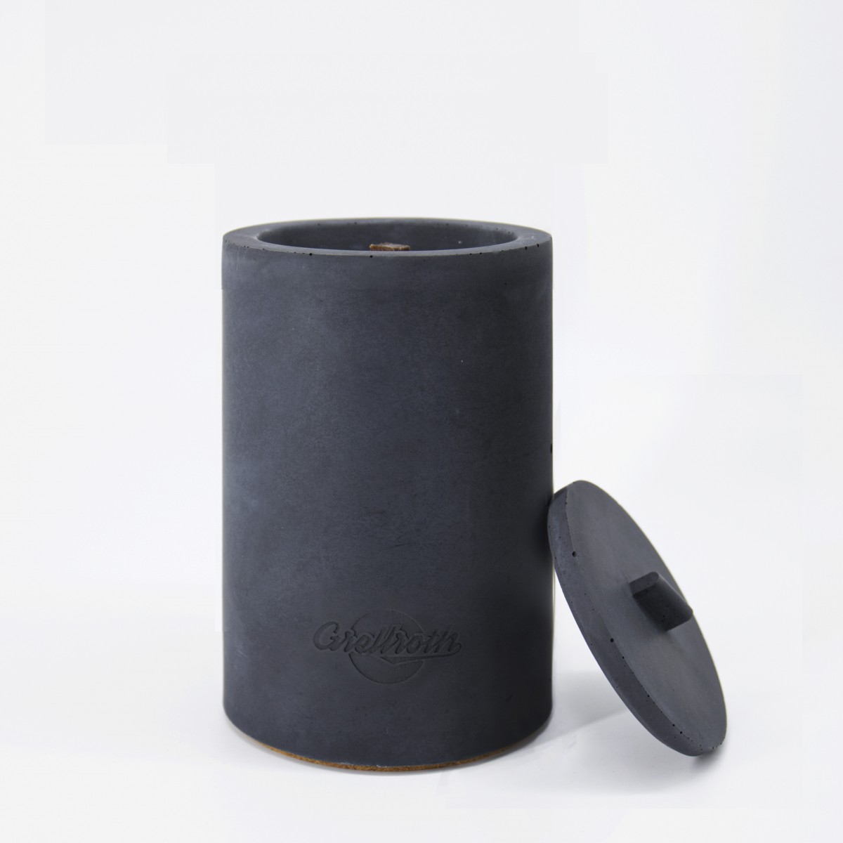 Nachfüllbares Beton-Outdoor-Feuer “DARK L“ – mit Betondeckel von Grellroth Design