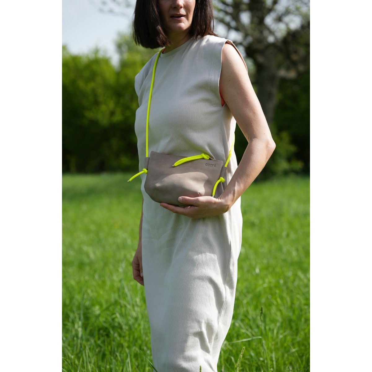 Umhängetasche 'Tami' in Beige ° COANI