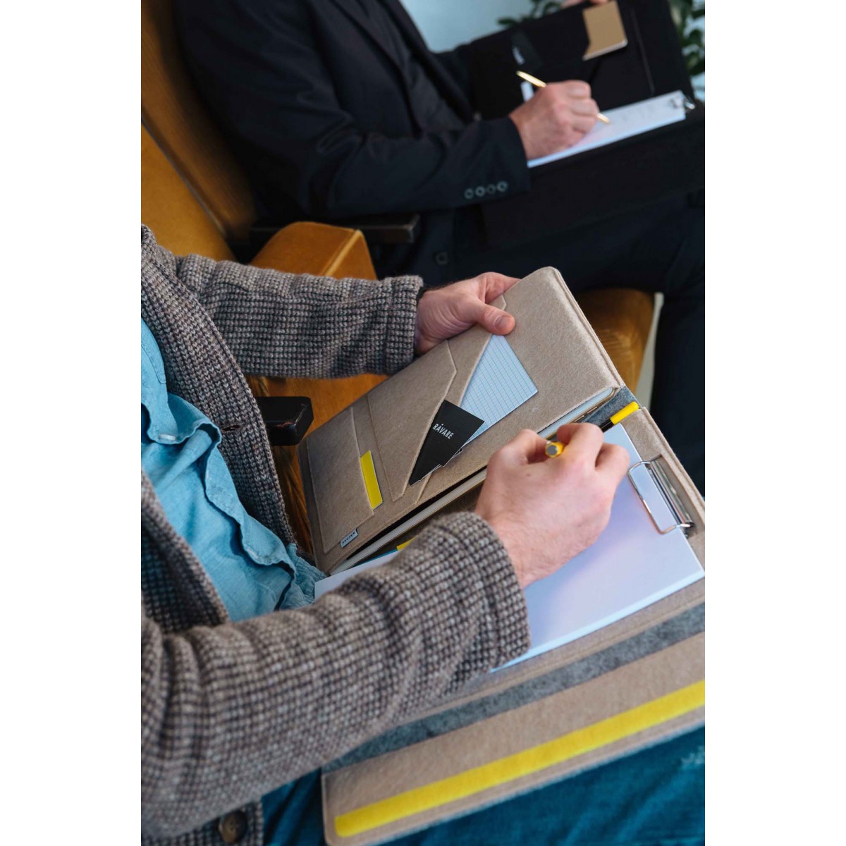 RÅVARE Filz-Klemmbrett für A4-Dokumente, passend für iPad Pro 12,9", 12" MacBook, 13,3" MacBook Air, elegante Businessmappe
