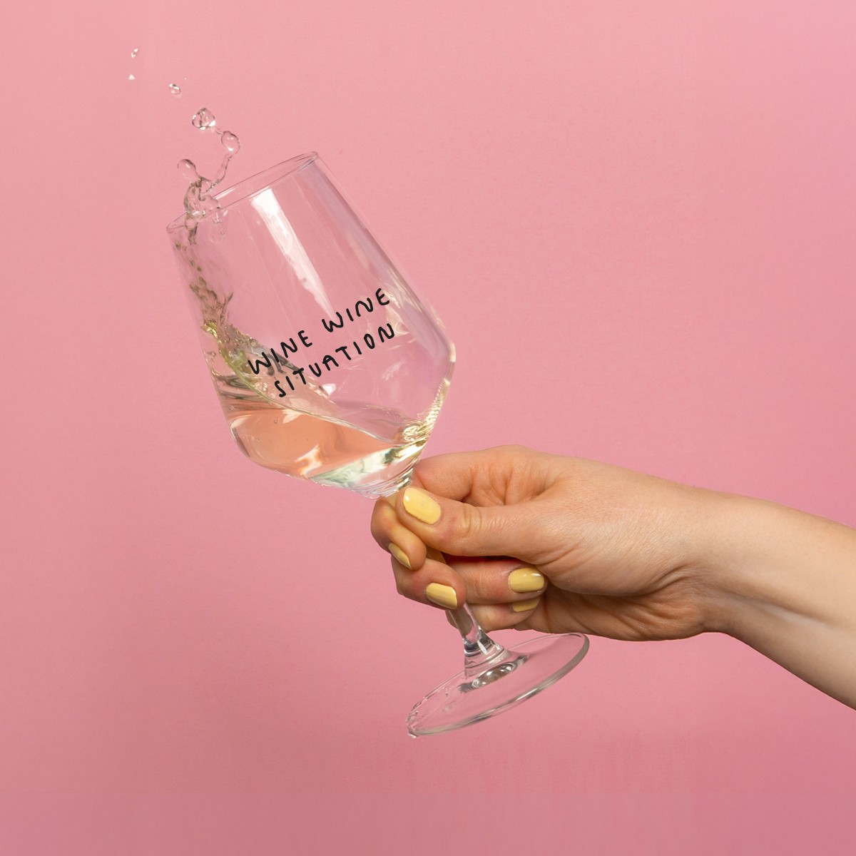 "Wine Wine Situation" Weinglas by Johanna Schwarzer × selekkt