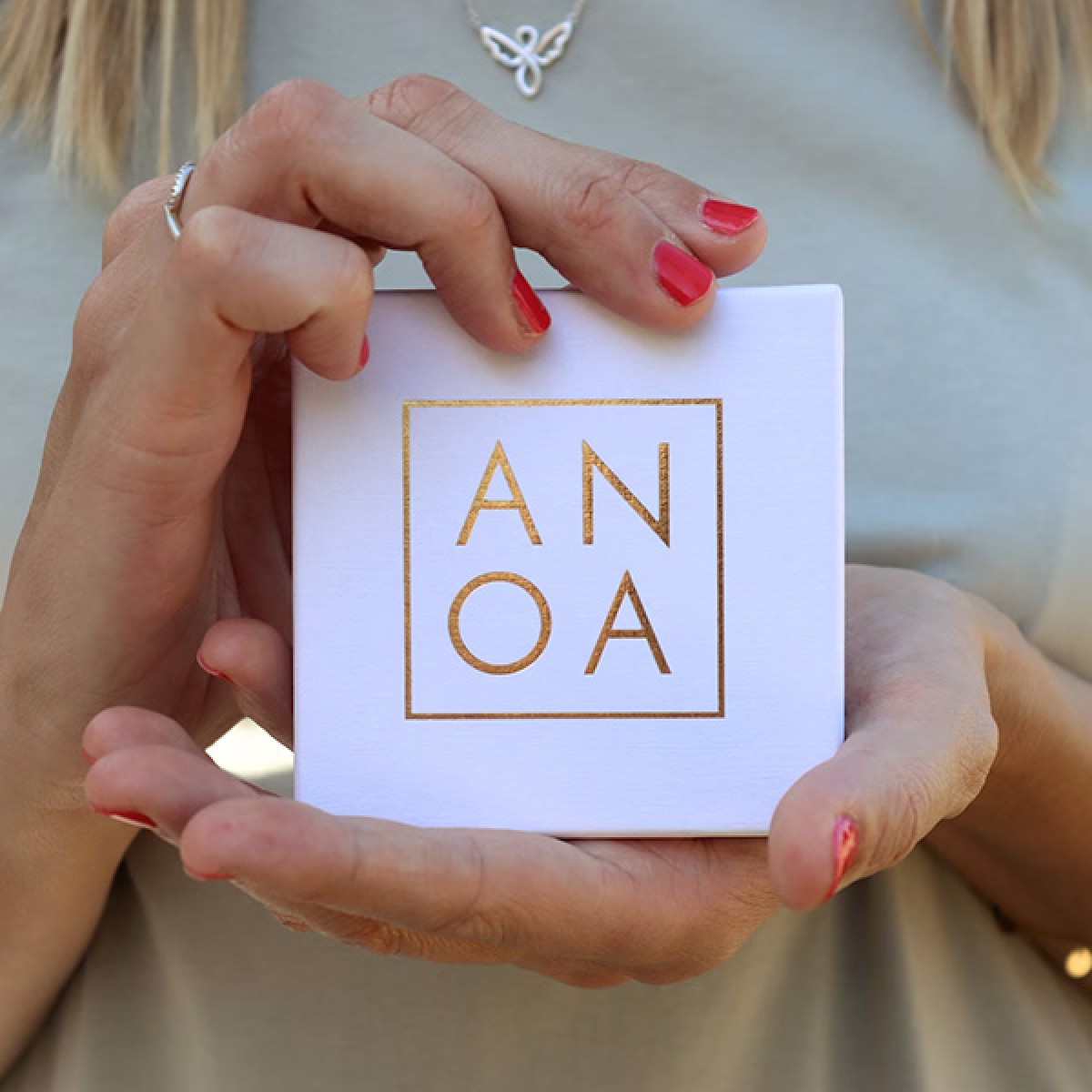 Anoa Fingerring Wunschbuchstabe in Gold bunt