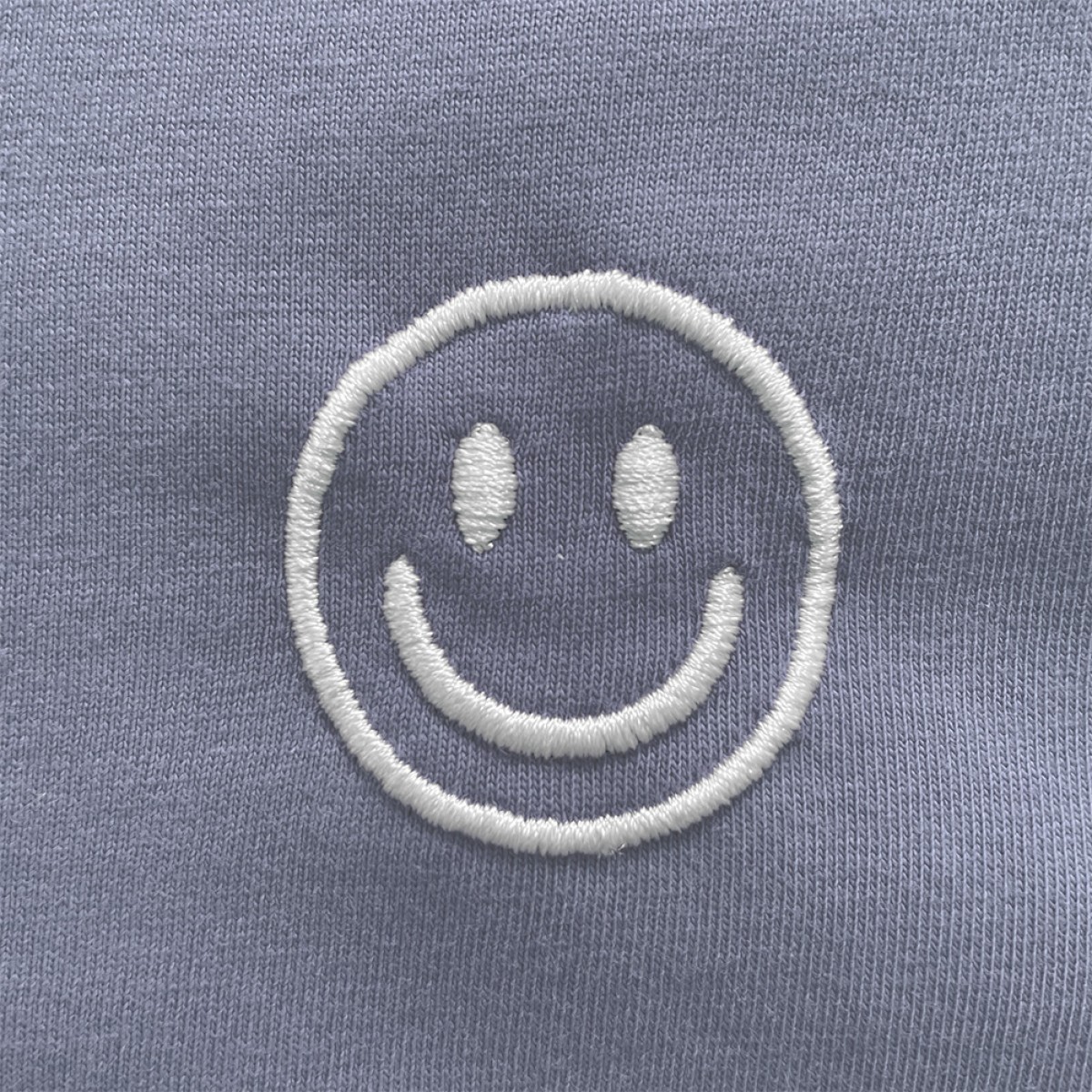 ORGANIC T-SHIRT SMILEY STICK WEISS | UNISEX | LAVENDEL – Studio Schön®