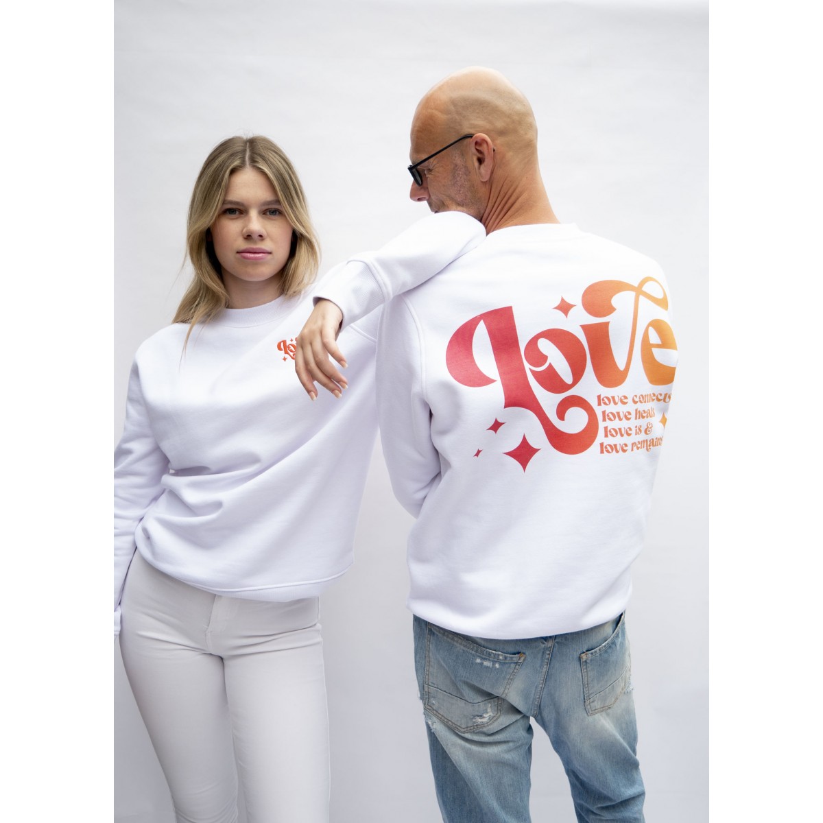 LOVE CONNECTS Unisex Sweatshirt