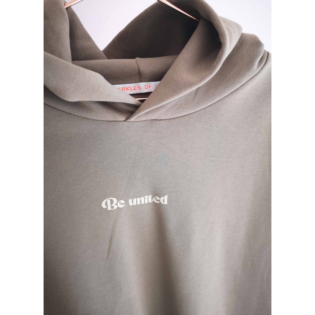 SPARKLES OF LIGHT | Unisex Sweatshirt braun| BE UNITED