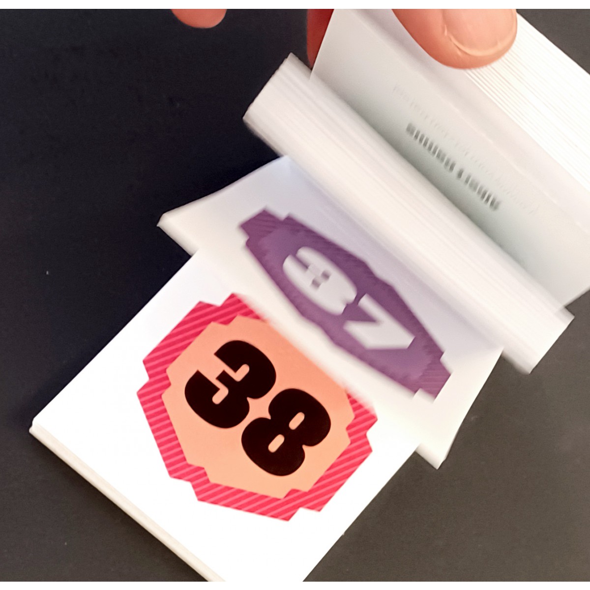 KNOBELBLOCK // Rätsel: Bücher, Fremdwörter, Zitate, Sprichwörter – 52 Rätsel, Abreißkalender