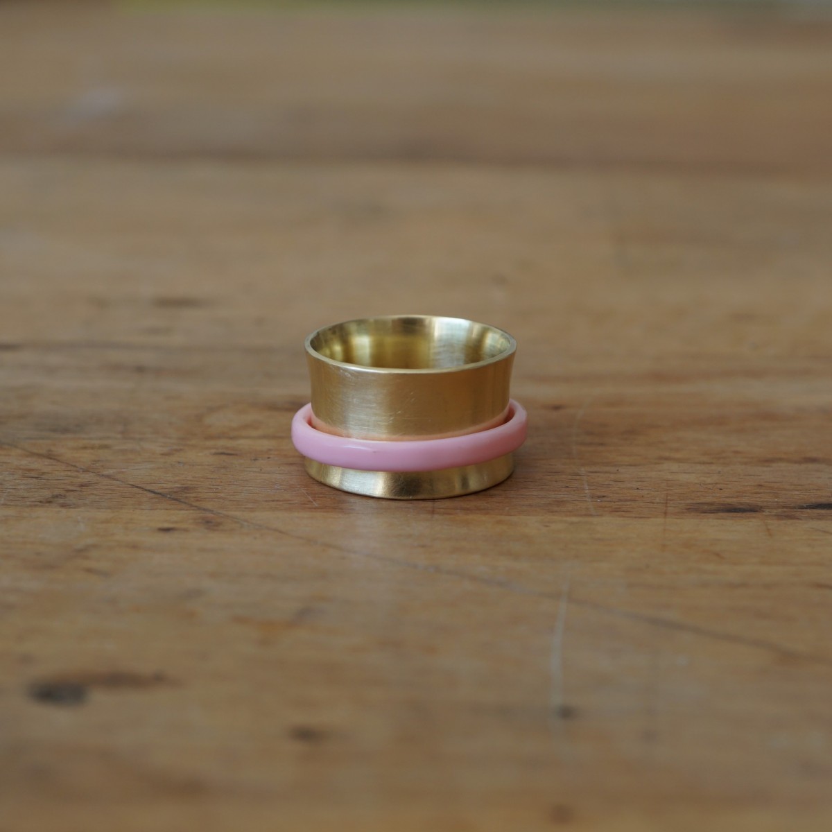 rosa Spinner Ring - Ida Fischer Schmuck