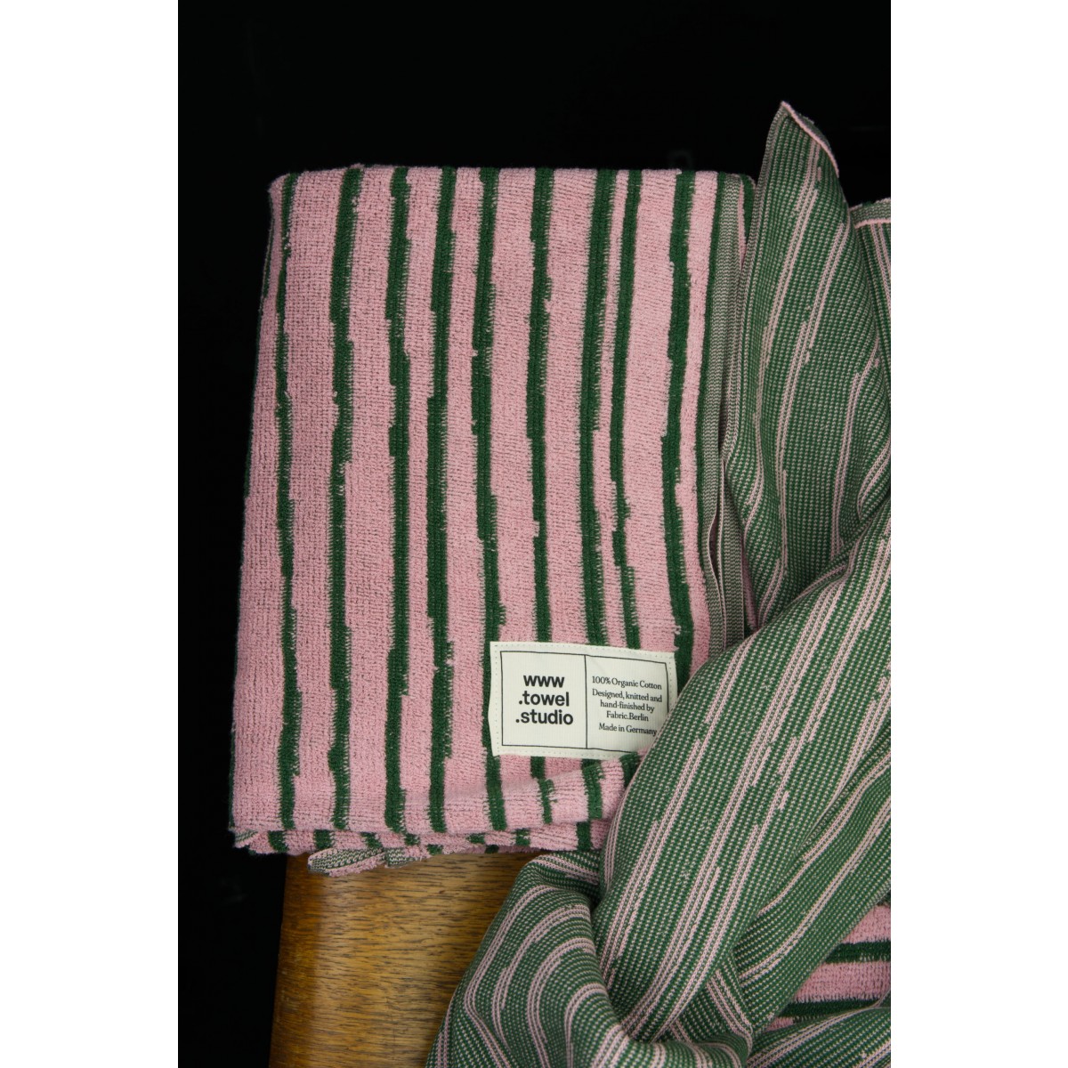 Towel.Studio | Stripe Strand | Pink & Green