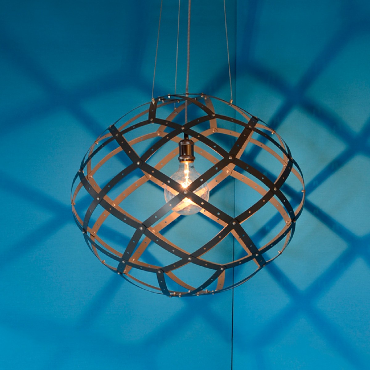systemson Full-sphere Web Lamp