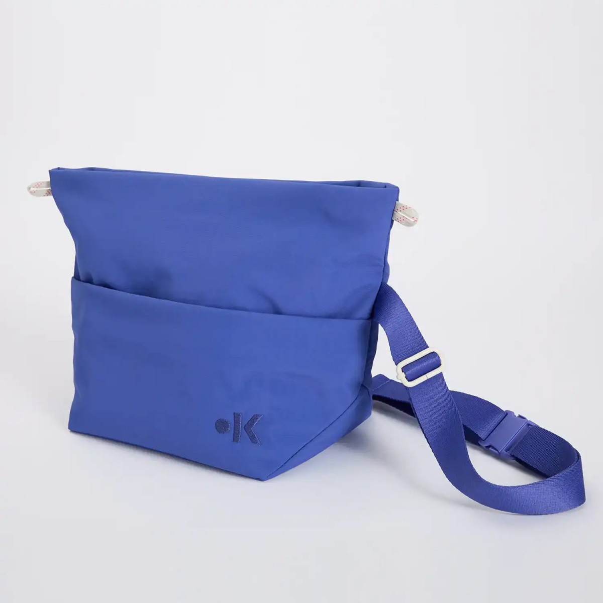 Taavi |Sling Bag | kaala | ultramarine