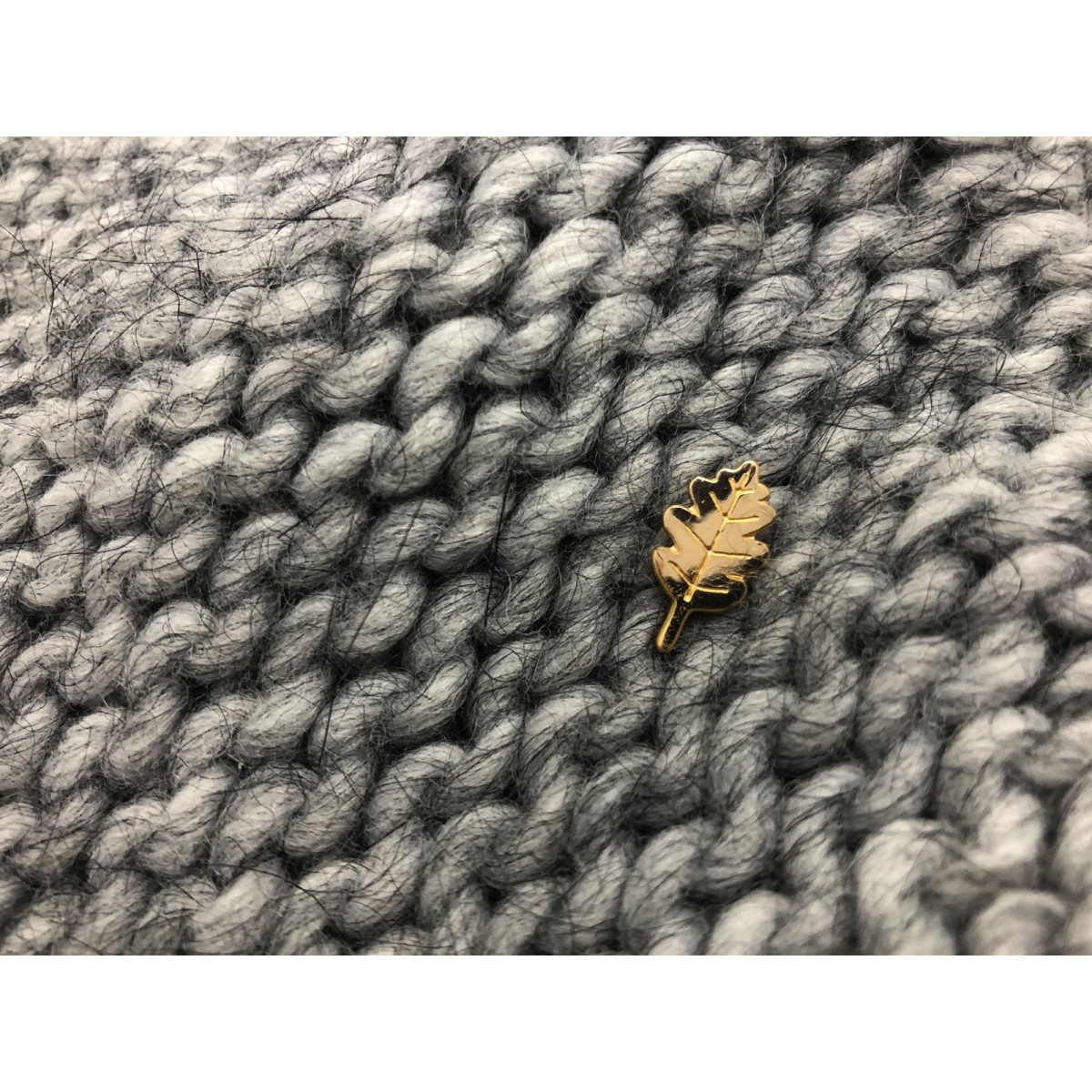 typealive / Pin / Falling