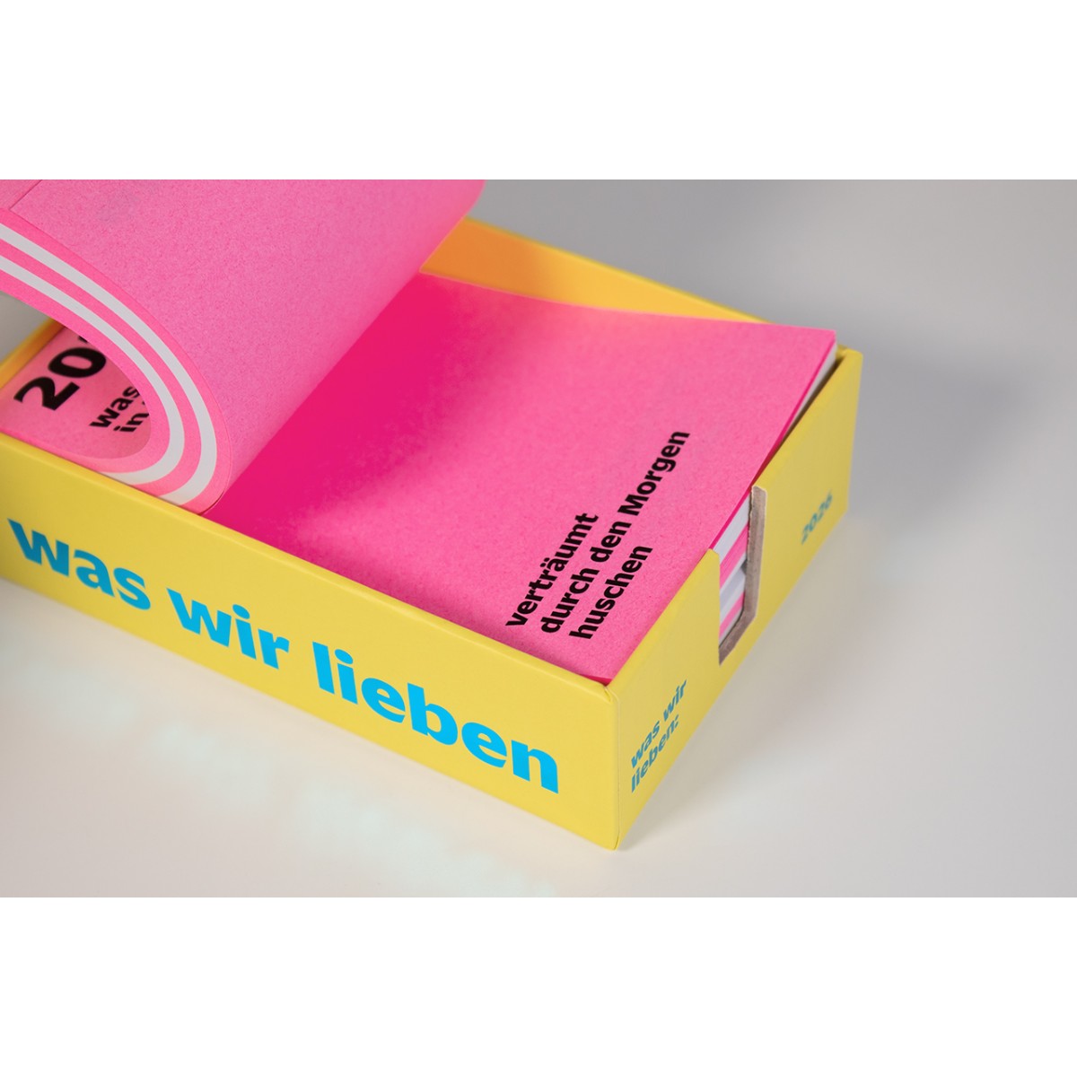 was wir lieben -
Ein Notizkalender für 2026 mit Liebeserklärungen an den Alltag