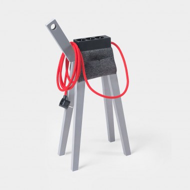 Njustudio Stromer – grey, Steckerleiste schwarz + Satteltasche