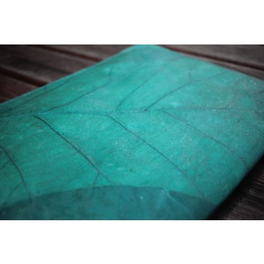 Gefütterte nachhaltige Laptop Hülle 13–14" aus Blattleder – Vegane, handgenähte & wasserabweisende Laptoptasche für MacBook Air/Pro - türkis