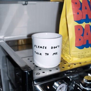 PLEASE DON'T TALK TO ME - Becher - yahya studio, johanna schwarzer