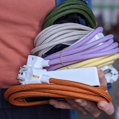Njustudio Steckerleiste (weiß) mit 3m Textilkabel