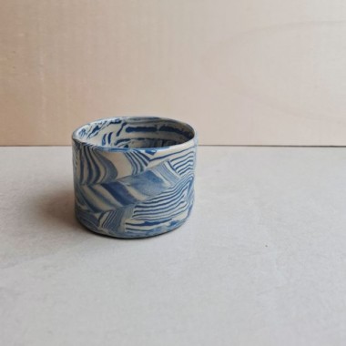 Skelini - Kaffeetasse aus Keramik - blau-cremige Farbkombination