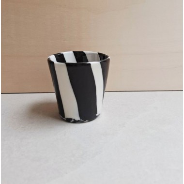 Skelini – Kaffeetasse schwarz weiß aus Porzellan