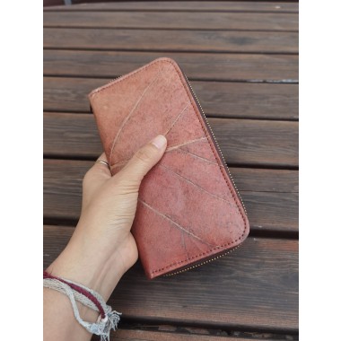 Portemonnaie/ Geldbörse aus recycelten Blättern, Nachhaltige vegan Brieftasche mit Zipper in Rot/ Braun - Vegan & umweltfreundlich