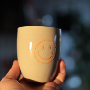 Smiley Cup Keramikbecher handgemacht,GROß + ORANGE | 280 ml | Becher mit Smiley | Minimalistische Keramik | Handmade Mug Unikat