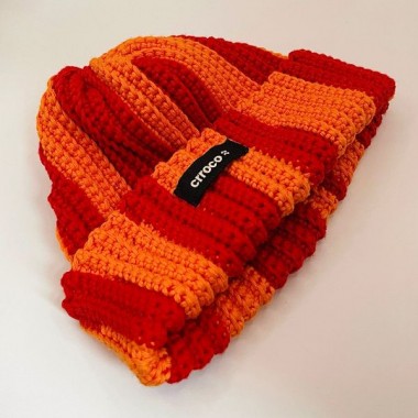 'Two-Tone' gehäkelte Beanie von crroco studio (rot-orange)