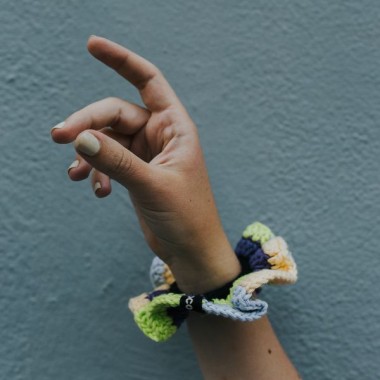 'Crochet Scrunchie' von crroco studio