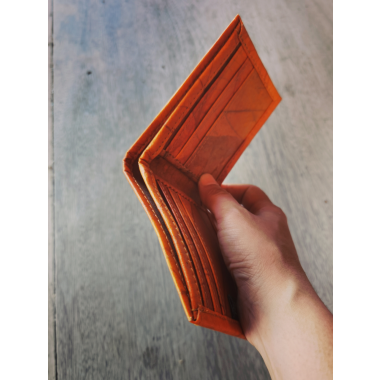 Portemonnaie aus Blättern in braun, 1-fach gefaltet in orange - geld