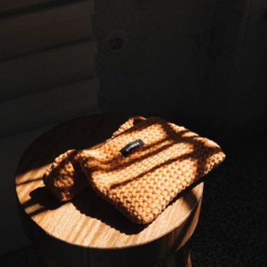 'Slow Bag Mini Edition' gehäkelte Tasche von crroco studio