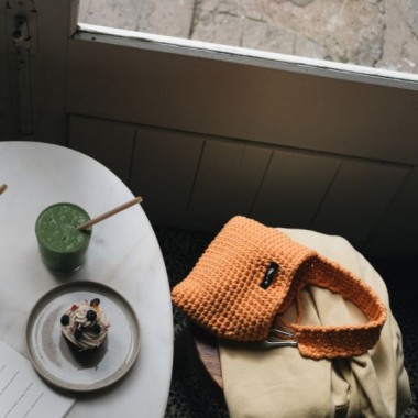 'Slow Bag Mini Edition' gehäkelte Tasche von crroco studio