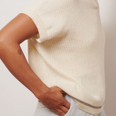 Ecodesign Pullunder-Shirt ADA aus Sartuul-Wolle von wildes.